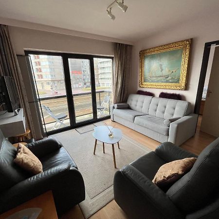 Frontaal Zeezicht In Appartement De Strandjutter Oostende Dış mekan fotoğraf