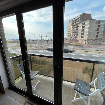 Frontaal Zeezicht In Appartement De Strandjutter Oostende Dış mekan fotoğraf