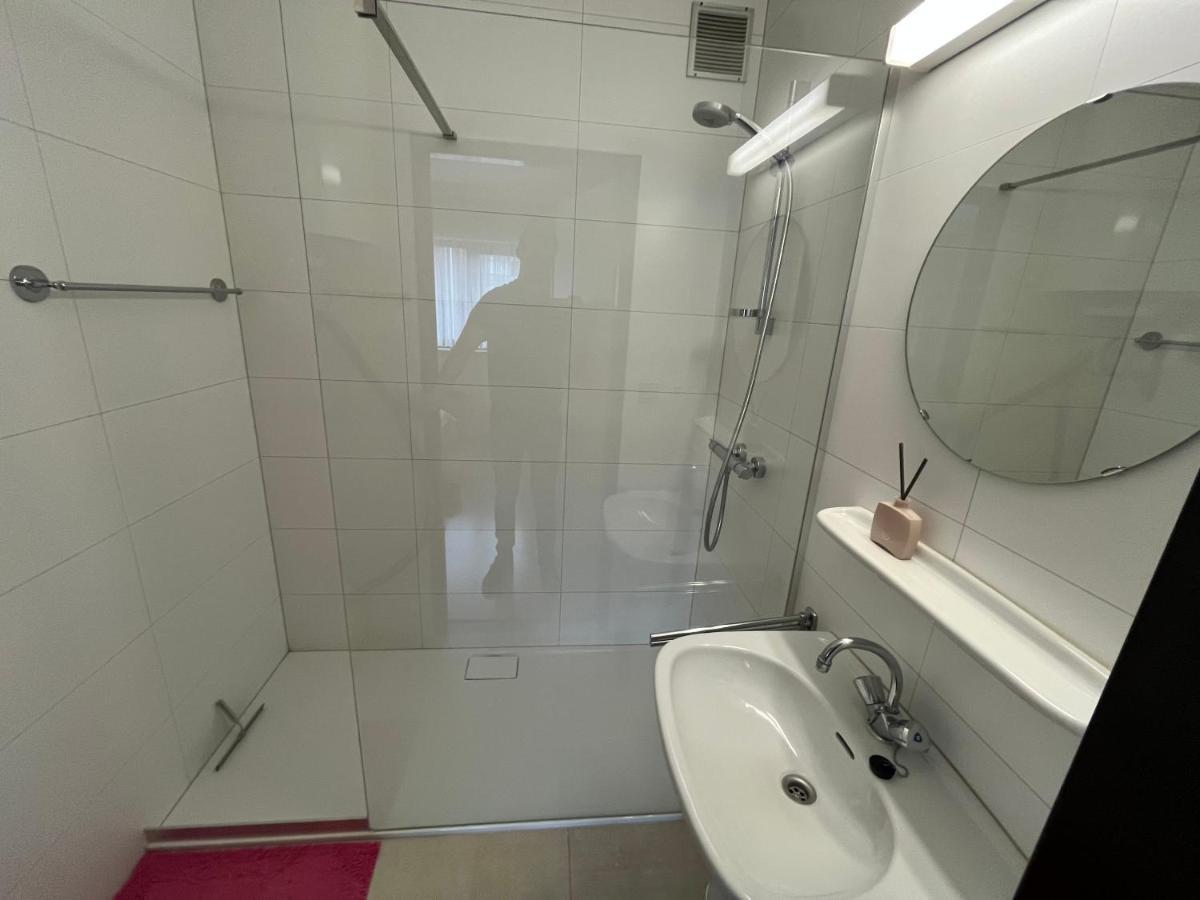 Frontaal Zeezicht In Appartement De Strandjutter Oostende Dış mekan fotoğraf